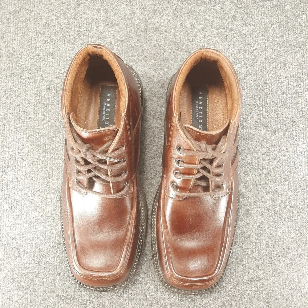 KENNETH COLE Reaction Lug Sole Leather Casual Boot 7.5 Vintage Chukka Y2K Look